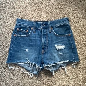 Levi’s high rise short